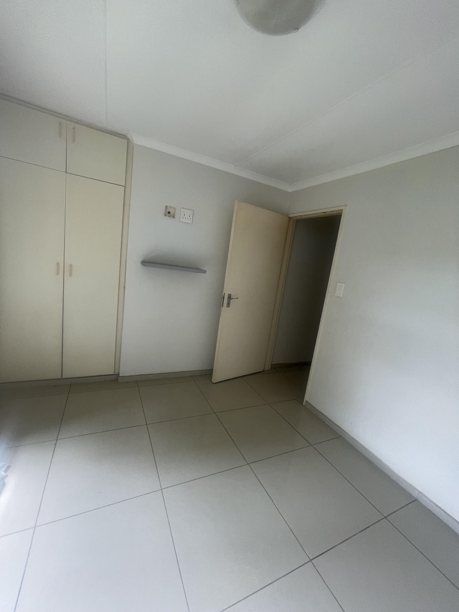 2 Bedroom Property for Sale in Nahoon Valley Park Eastern Cape